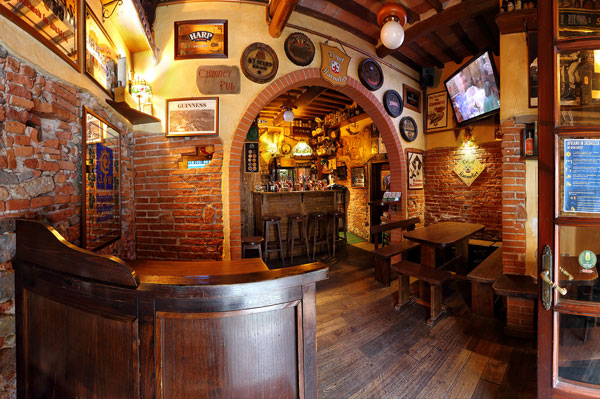 Chimney Pub Pontedera birreria paninoteca piatti unici stuzzicheria