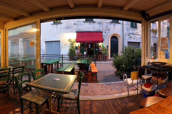 Chimney Pub Pontedera birreria paninoteca piatti unici stuzzicheria